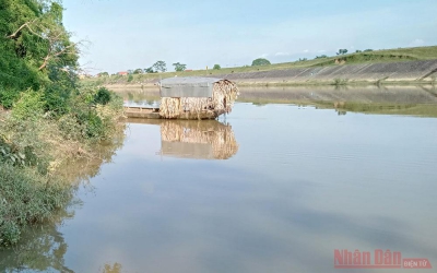 Niềm vui của người dân vùng “rốn lũ”