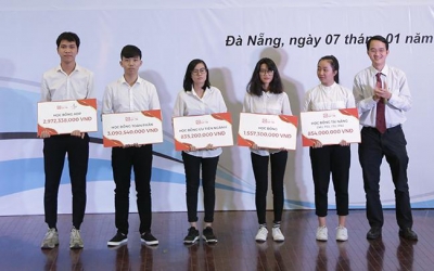 Đại học Duy Tân cùng gói học bổng “khủng” dành cho thí sinh điểm cao năm 2020