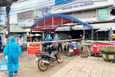 Lâm Đồng: Yêu cầu đình chỉ công tác bí thư, chủ tịch phường vì cho người cách ly tại nhà