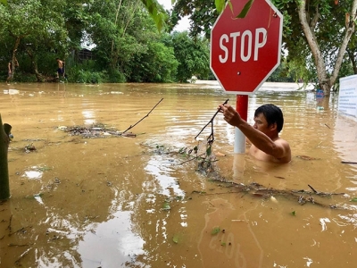 Các địa phương di dời dân khẩn cấp do ngập lũ