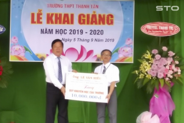 Người thầy nặng lòng với học sinh vùng sâu