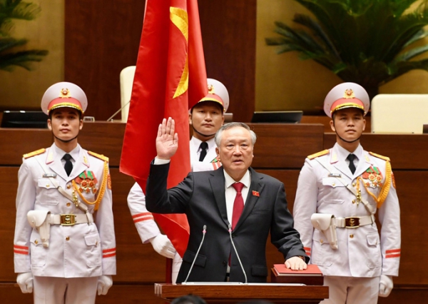 Ông Nguyễn Hoà Bình tái đắc cử Chánh án TAND Tối cao