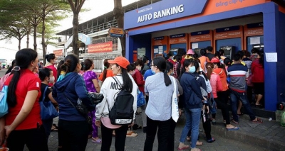 Ngày đầu nghỉ Tết: Khóc dở mếu dở vì ATM