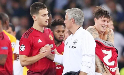 MU dùng trò cưng Mourinho đổi hậu vệ ghi 29 bàn