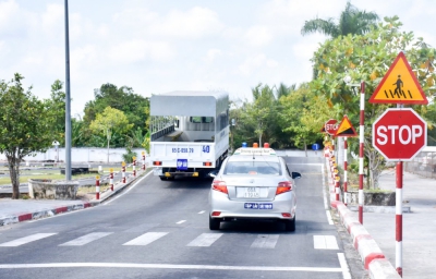 Siết chặt quản lý đào tạo, sát hạch lái ô tô