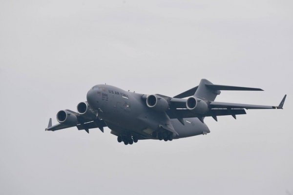 “Ngựa thồ” C-17 chuyên phục vụ Tổng thống Mỹ liên tiếp đến Hà Nội