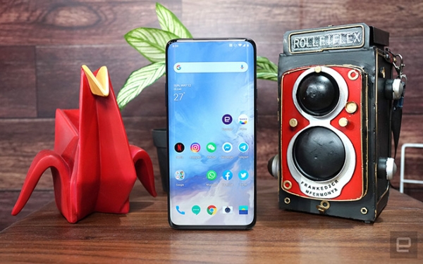 OnePlus 7 Pro ra mắt với ba camera chụp đẹp hơn iPhone XS Max