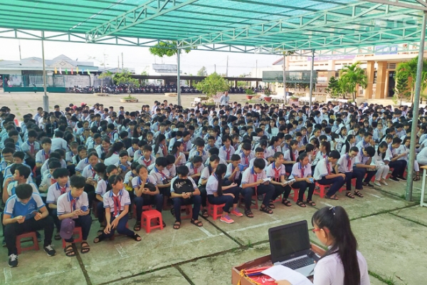 Tuyên truyền an toàn giao thông; phòng, chống ma túy đến hàng ngàn đoàn viên, thanh niên, học sinh