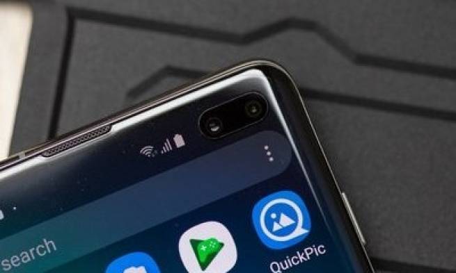 Lý do Samsung khuyên người dùng không sử dụng miếng dán màn hình trên Galaxy S10