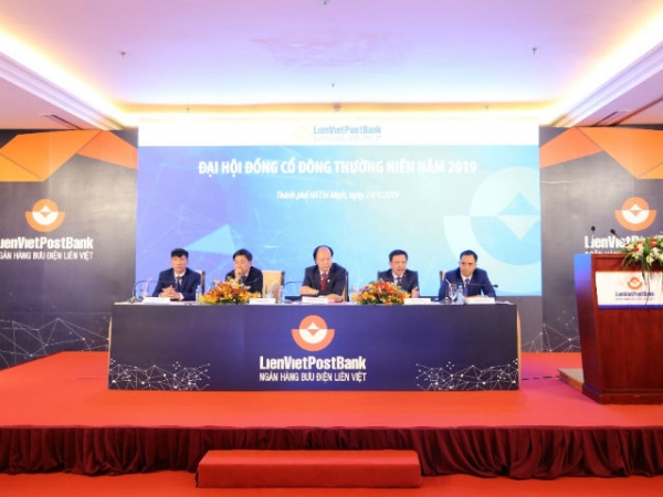 CEO LienVietPostBank: “Siết tín dụng đen là cơ hội để chiếm lĩnh thị trường nông thôn”