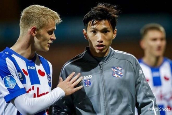 SC Heerenveen đề nghị CLB Hà Nội làm việc về Văn Hậu