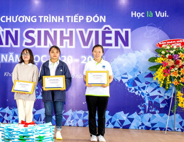 Săn học bổng đại học ở đâu?