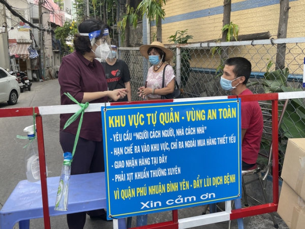 TP HCM: Cư dân tại &quot;vùng xanh&quot; sẽ được ưu tiên tiêm vắc-xin phòng Covid-19