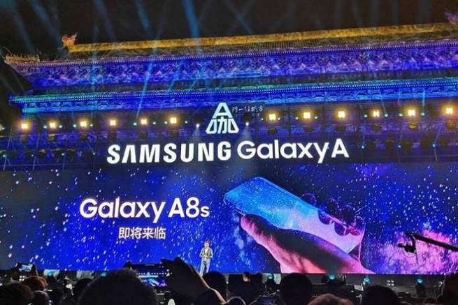 Samsung Galaxy A8s sẽ có màn hình vô cực Infinity-O?