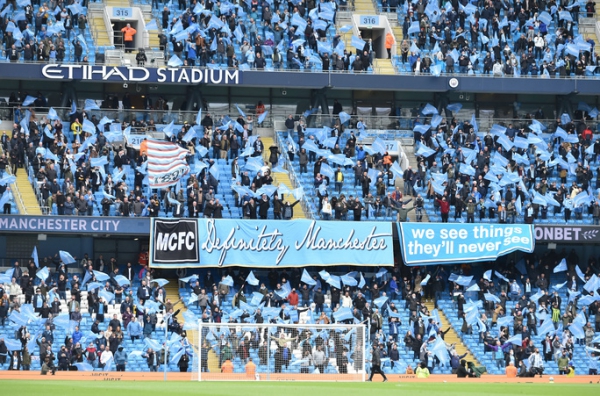 Đại tiệc nâng cúp vô địch, Man City tri ân &quot;người hùng&quot; Aguero