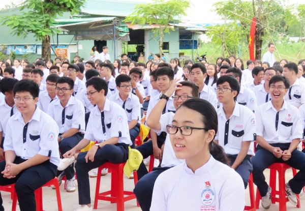 Học sinh Cần Thơ tựu trường vào ngày 19-8-2019