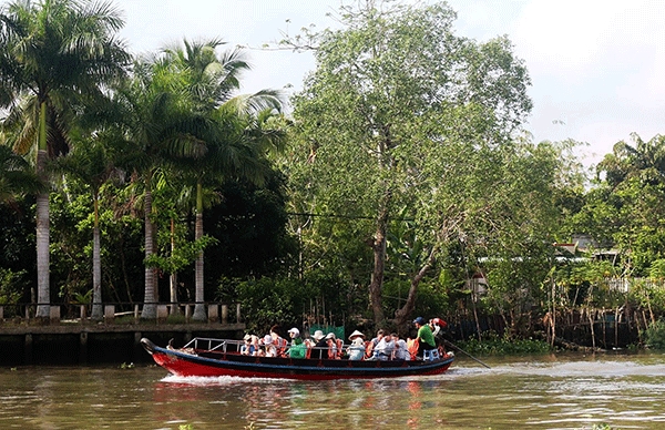 Du lịch đường sông Phong Ðiền