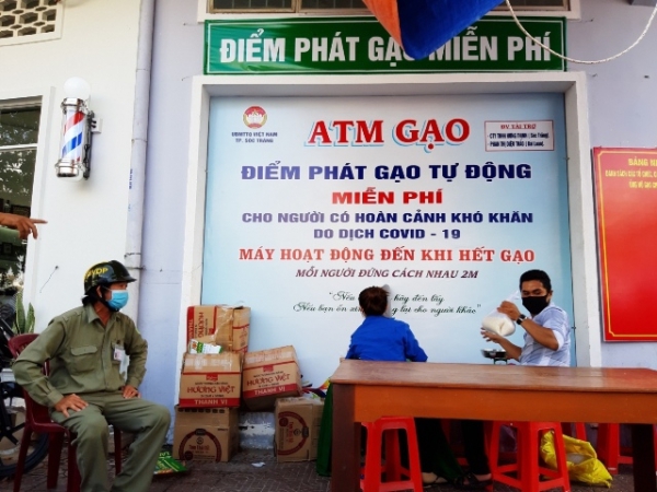 Cây “ATM gạo” nghĩa tình đến với người nghèo Sóc Trăng