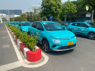 Trải nghiệm khác biệt khi đi taxi điện