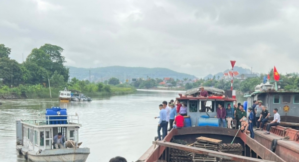 Nam sinh lớp 12 bị nước cuốn trôi tử vong khi tham gia giải bơi vượt sông