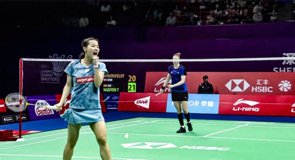 Nguyễn Thùy Linh hạ tay vợt hạng 3 châu Âu, vào tứ kết China Masters 2023