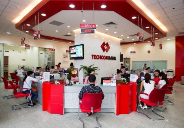 Techcombank của ông Hồ Hùng Anh báo lãi kỷ lục 5,7 nghìn tỷ