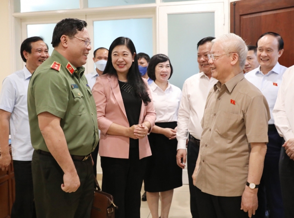 Tổng Bí thư: Chống tham nhũng phải kiên trì, nhân văn, bài bản và thuyết phục