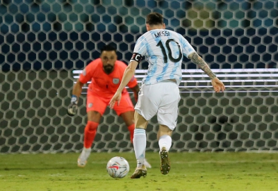 Messi trình diễn siêu hạng, Argentina hạ Ecuador vào bán kết Copa America