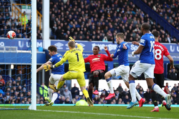 Everton tử chiến Man United dịp Giáng sinh