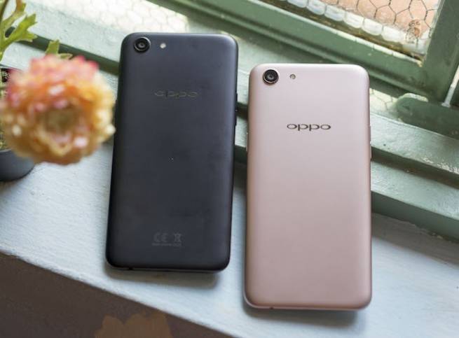 5 smartphone dưới 5 triệu đồng &ldquo;đ&aacute;ng đồng tiền b&aacute;t gạo&rdquo;