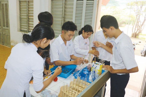 Viết tiếp truyền thống đất học