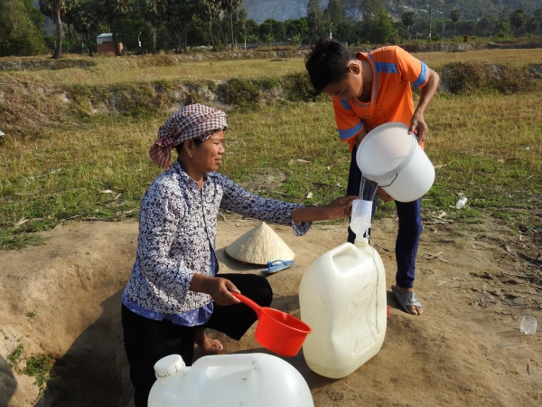 Gian nan lấy nước trên vùng Bảy Núi