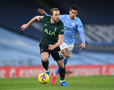 Harry Kane chờ gia nhập Man City, lập kỷ lục chuyển nhượng Ngoại hạng Anh