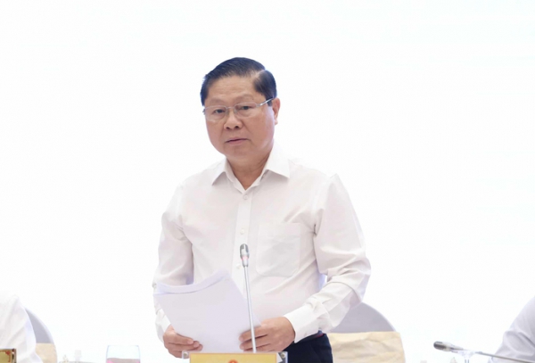 Thứ trưởng Bộ GD-ĐT: Kh&ocirc;ng được lợi dụng danh nghĩa ban phụ huynh để thu tr&aacute;i quy định