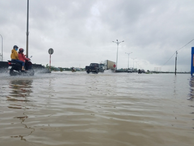 Lật ghe khi đang đánh cá, 2 chú cháu chết đuối thương tâm