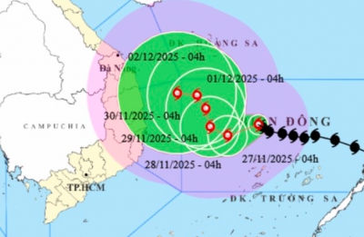 B&atilde;o số 15 mạnh l&ecirc;n, giật tới cấp 15, đổi hướng từ ng&agrave;y 28-11