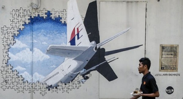 Sốc: MH370 có thể đã hạ cánh rồi lại cất cánh?