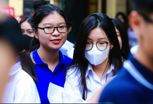 Bộ GD-ĐT “tuýt còi” việc các trường bỏ xét tuyển khối C