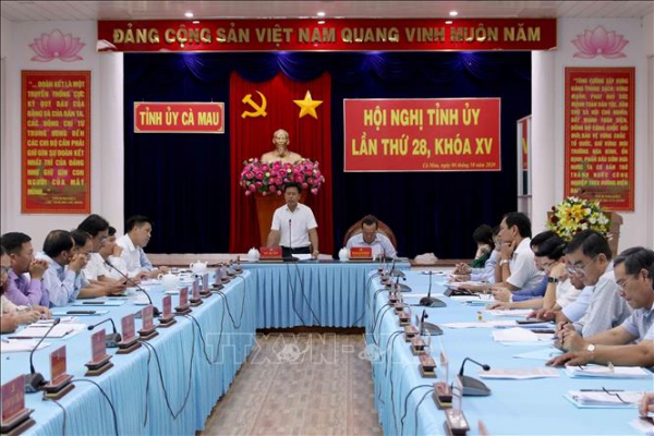 Cà Mau nỗ lực thực hiện &#039;&#039;mục tiêu kép&#039;&#039;