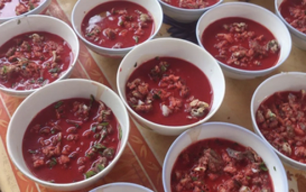 2 người tử vong sau khi ăn tiết canh tại quán trong thôn