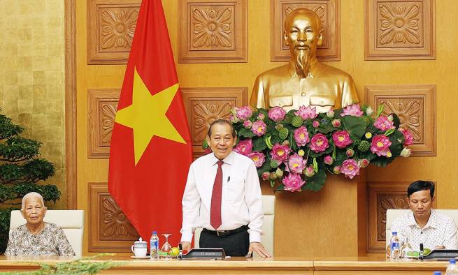 Ph&aacute;t huy vai tr&ograve; của người c&oacute; uy t&iacute;n trong đồng b&agrave;o d&acirc;n tộc thiểu số