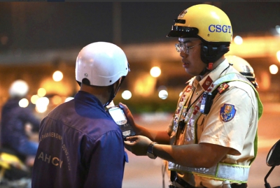 V&igrave; sao vi phạm nồng độ cồn tăng v&agrave;o dịp Tết?