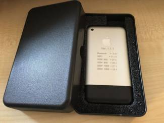 Bất ngờ với gi&aacute; rao b&aacute;n của nguy&ecirc;n mẫu iPhone 2G đời đầu