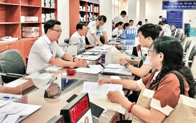 Thành phố Hồ Chí Minh tinh giản biên chế gắn với đẩy mạnh phân cấp ủy quyền