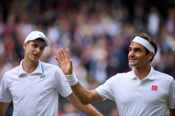 Roger Federer thua thảm tại Wimbledon 2021