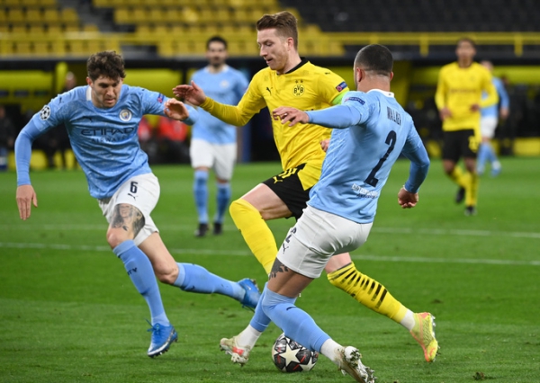 Man City ngược dòng đẳng cấp hạ Dortmund, đoạt vé bán kết Champions League