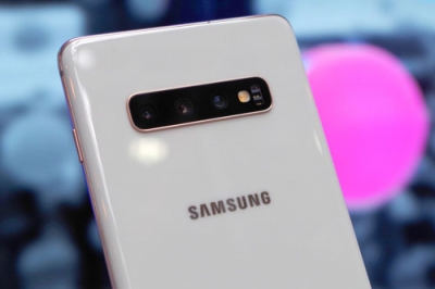 Samsung Galaxy S10 Plus giảm giá 10 triệu đồng tại Việt Nam