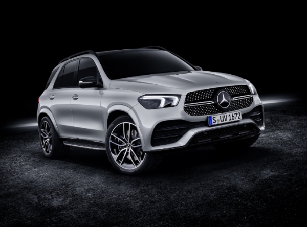 Mercedes GLE 580 mới gần 500 mã lực, giá hơn 77.000 USD