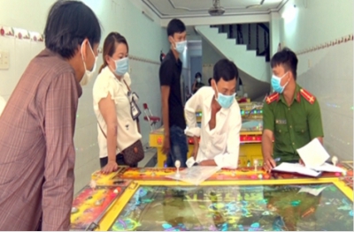 Bắt quả tang một tiệm game bắn cá vi phạm quy định phòng, chống dịch Covid-19