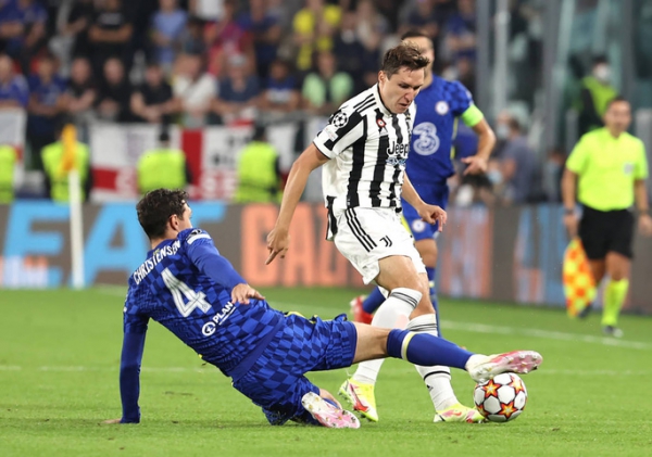 Chelsea quyết soán ngôi Juventus